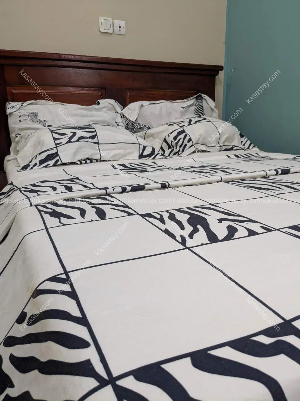 Studio à Institut Privé Polyvalent de Bonamoussadi, 1 chambre