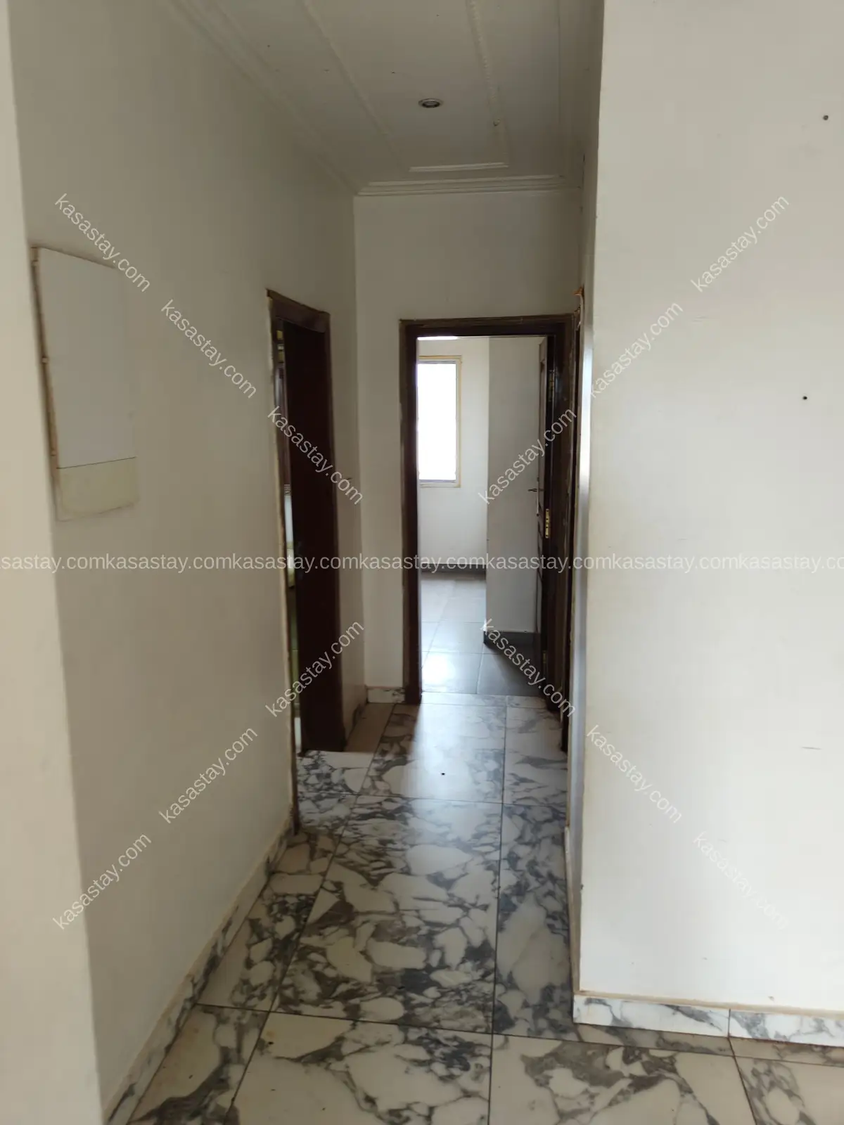 Appartement 3 Chambres à louer Odza cité de la paix 4
