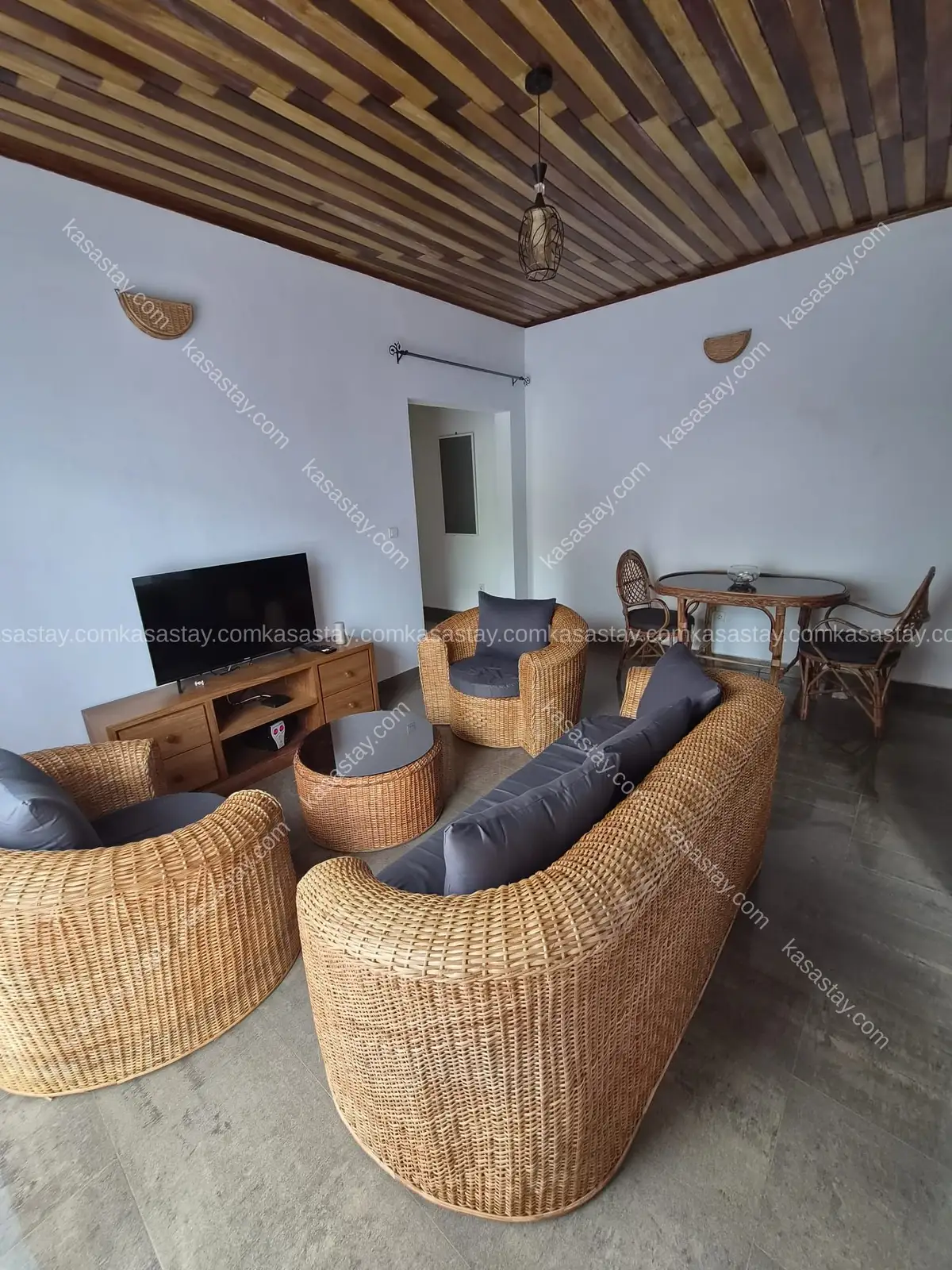 Apartment in Odza Messamendongo, 2 bedrooms 5