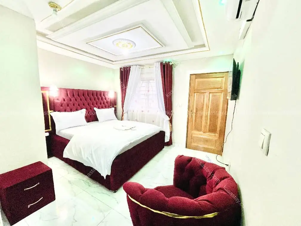 Continental Cozy Fully Furnished Luxurious room 001 situated a Tatam