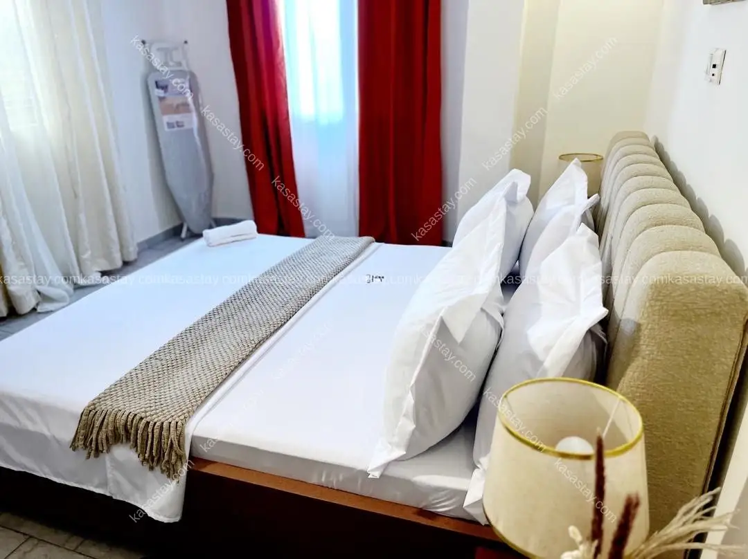 Apartment in Base Aérienne 101 / Carrefour Des Carreaux, 2 bedrooms 4