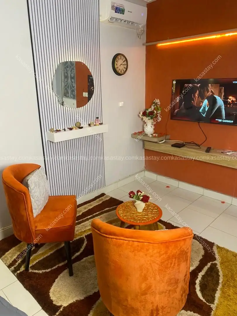 Chambre meublée Ultra luxueux au niveau du commissariat odza