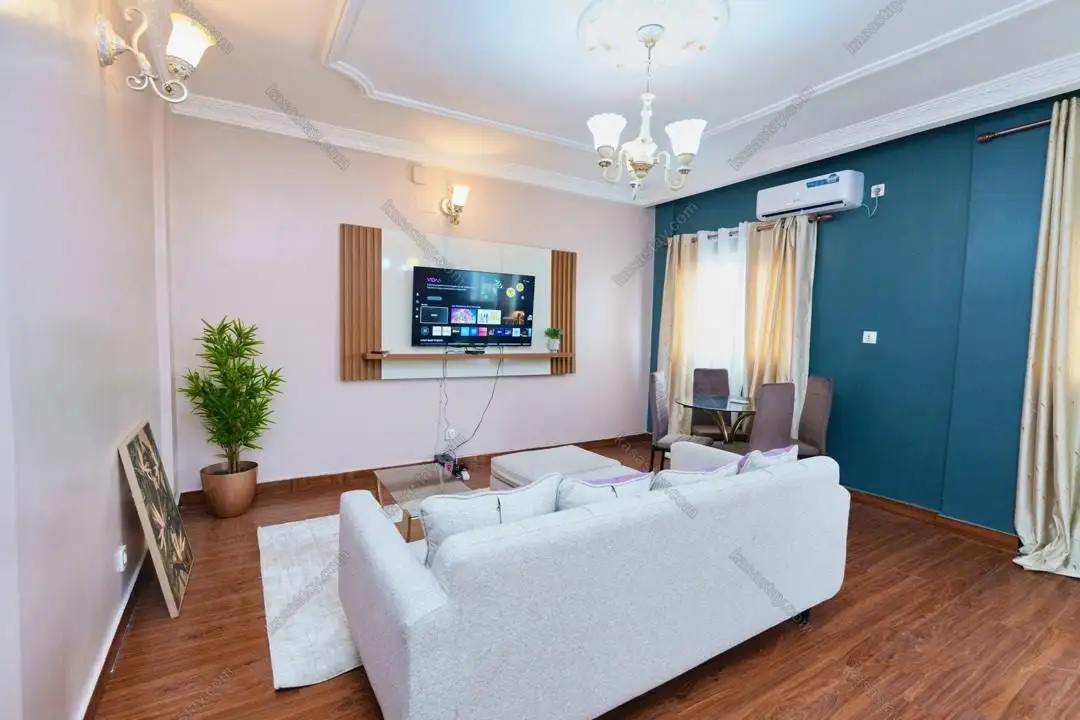 Apartment in Bonapriso, Douala, 2 bedrooms 4