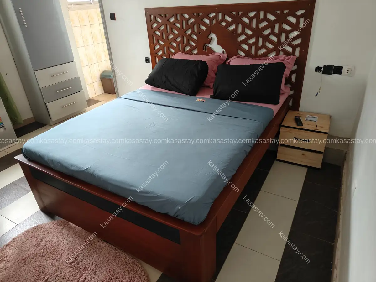 Chambre meublée entièrement équipée luxueuse à Mvogbi 0005