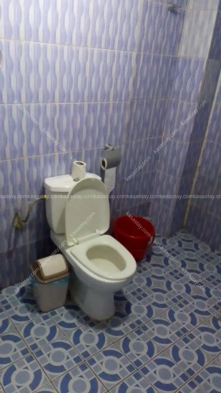 Chambre meublée makepe by résidence Yoro djoss ( bonamoussadi cheval blanc) 5