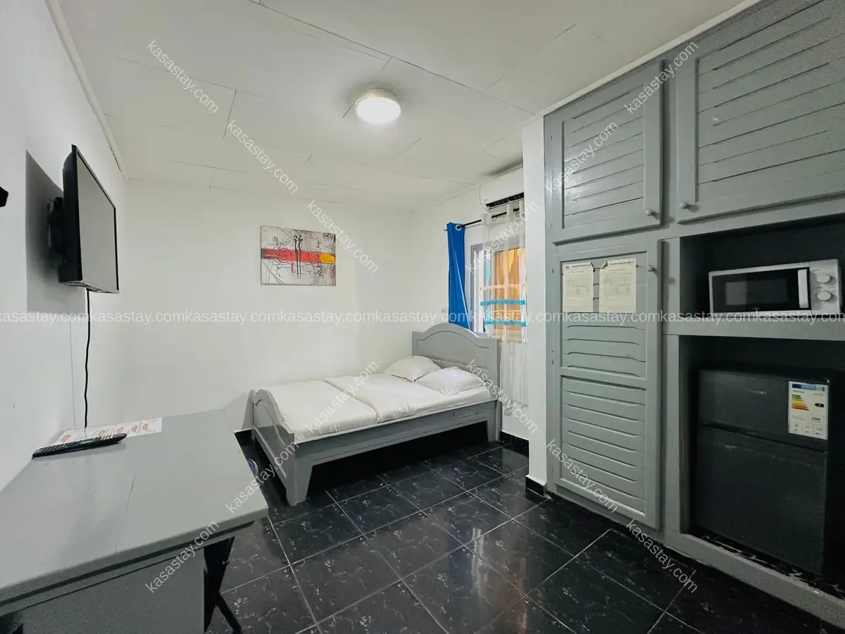 Chambre JUNIOR 1 by CP 1 - (Mosquée - Cité des palmiers) 4