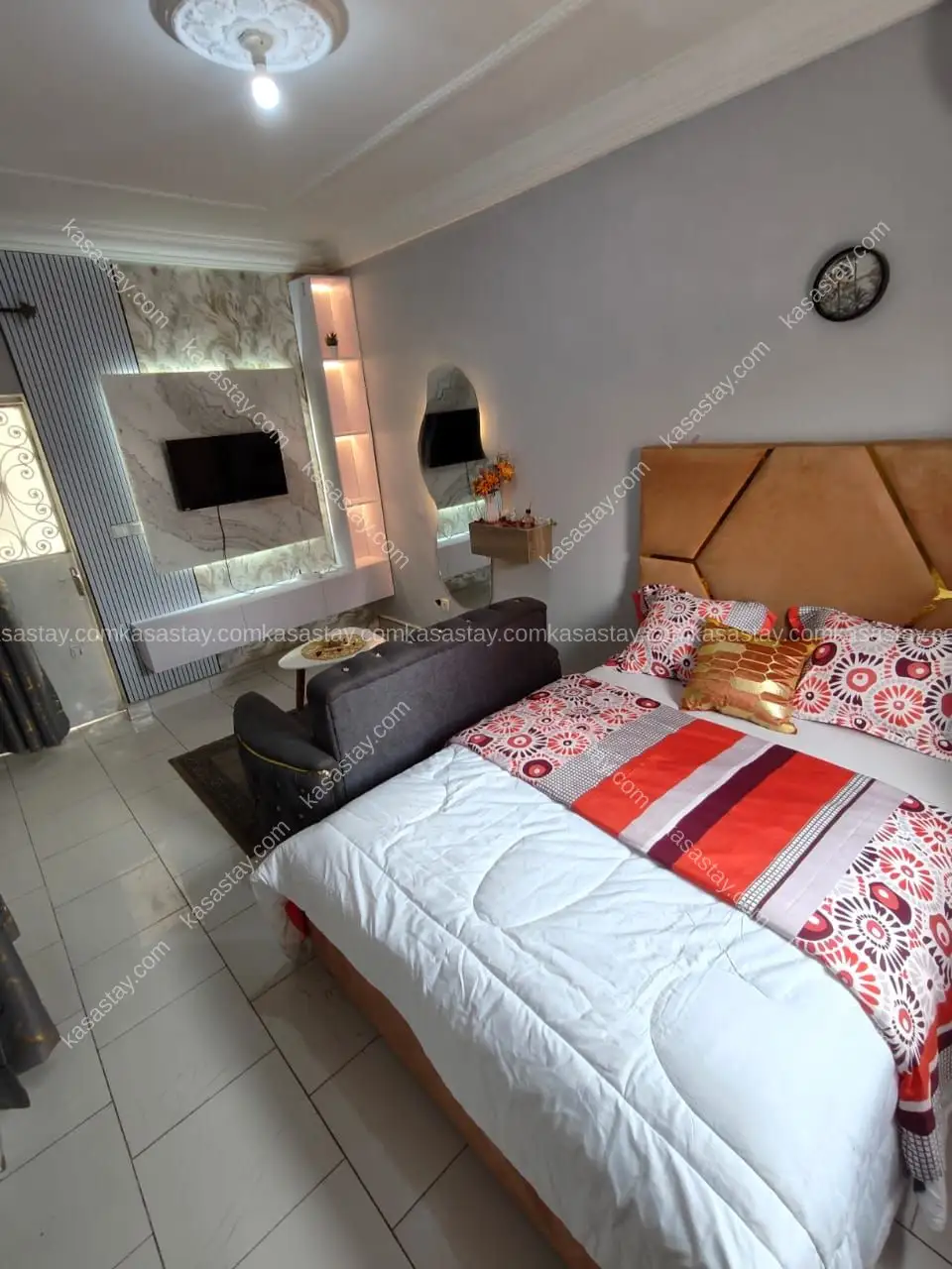 Chambre meublée Ultra luxueuse au niveau du commissariat d'odza 4
