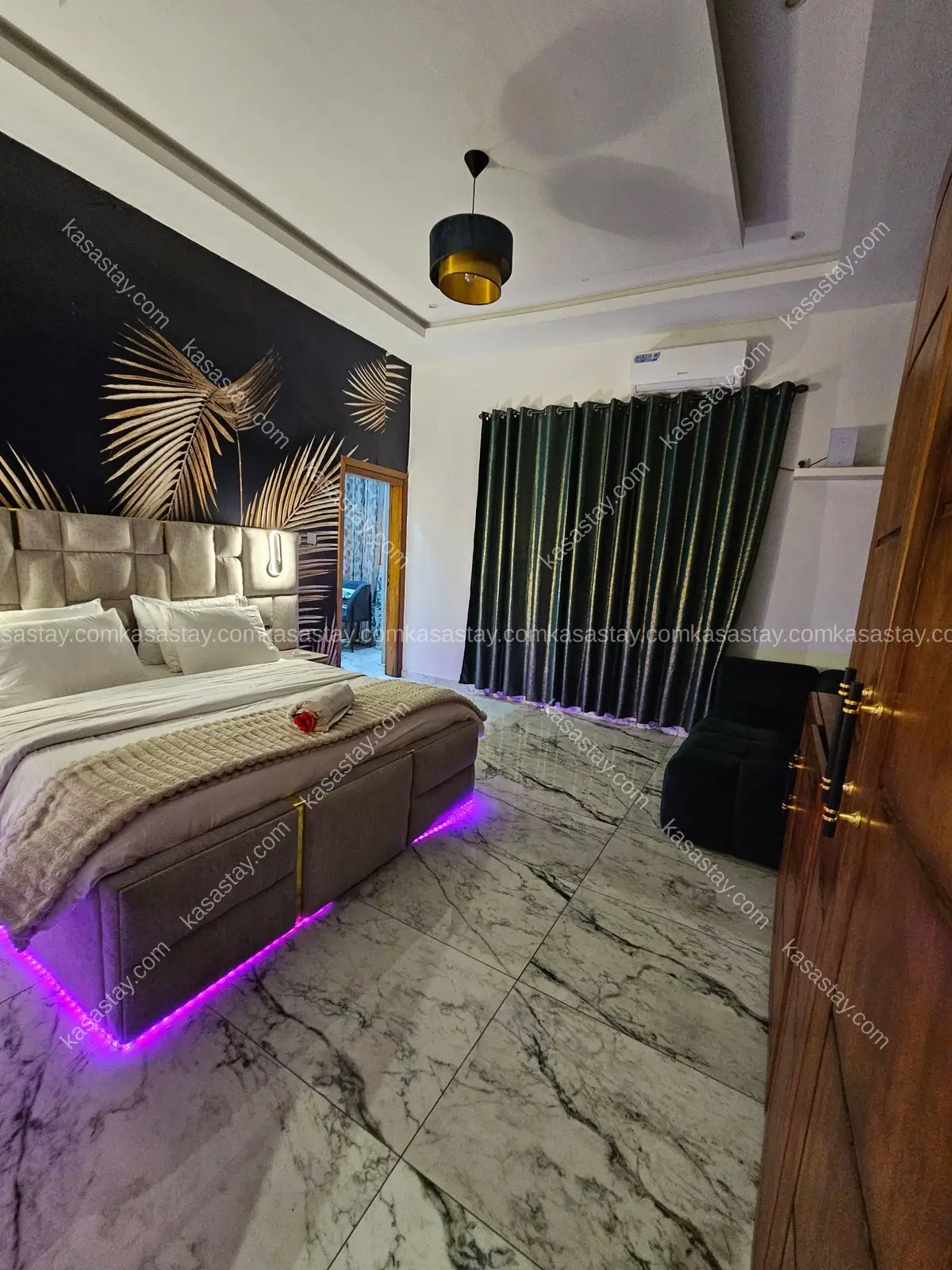 Studio meublé by Faustin Home ( Bonapriso rue UTA )