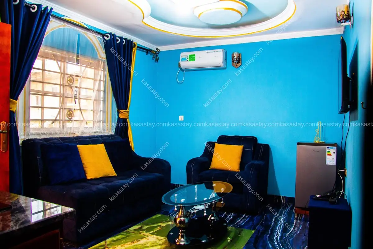 Continental Cozy Fully Furnished Luxurious Studio 002 situated a Tatam 2