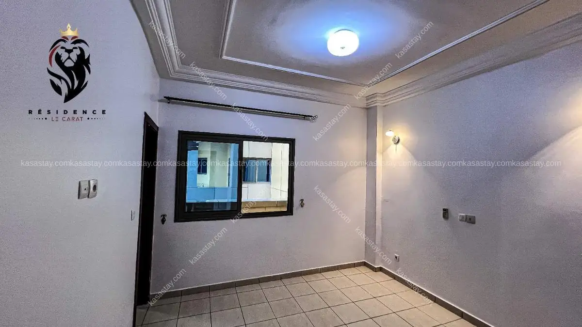 Apartment in Akwa I, 3 bedrooms 2