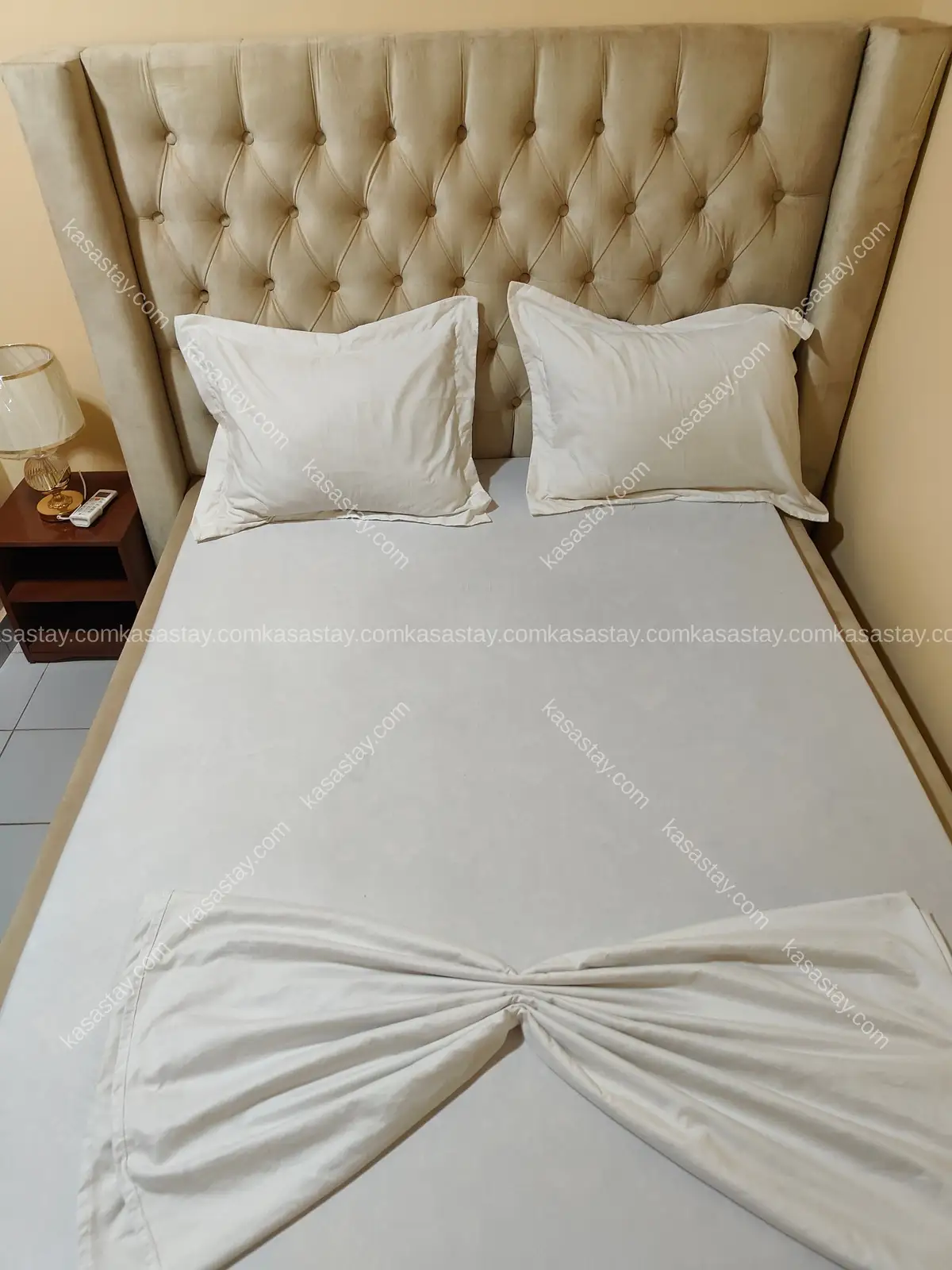Studio Meublé Amelson 204 à simbock (Carefour Mbalgong 3