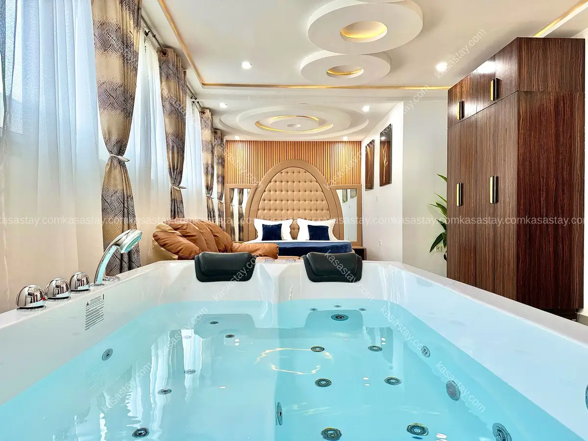 Suite premium avec jacuzzi by RESIDENCE LA MARINA (Bonamoussadi face opiom gold)
