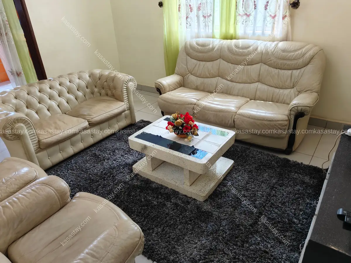 Appartement meublé 2 chambres le Mimaro situés a Mbalgong 4