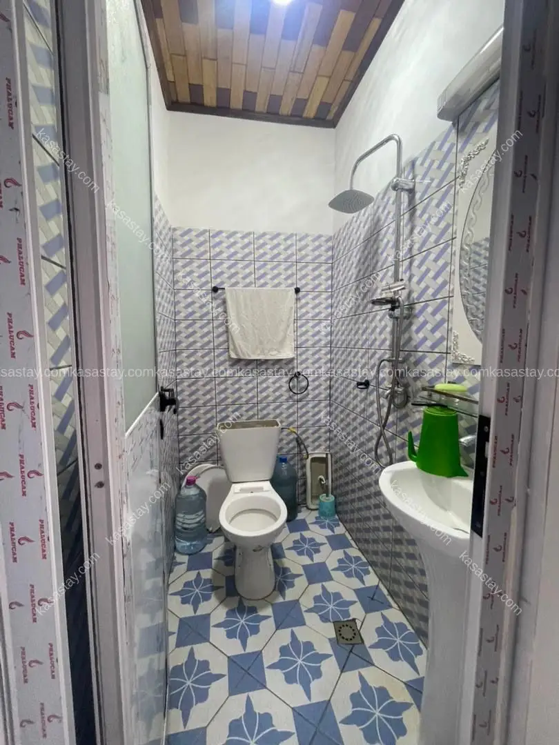 Chambre meublée 2