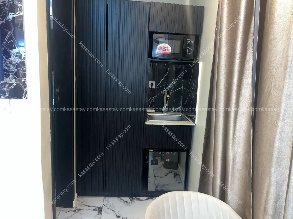 Chambre meublée standard 101 par SUNA’A HOME (Bonapriso) 4