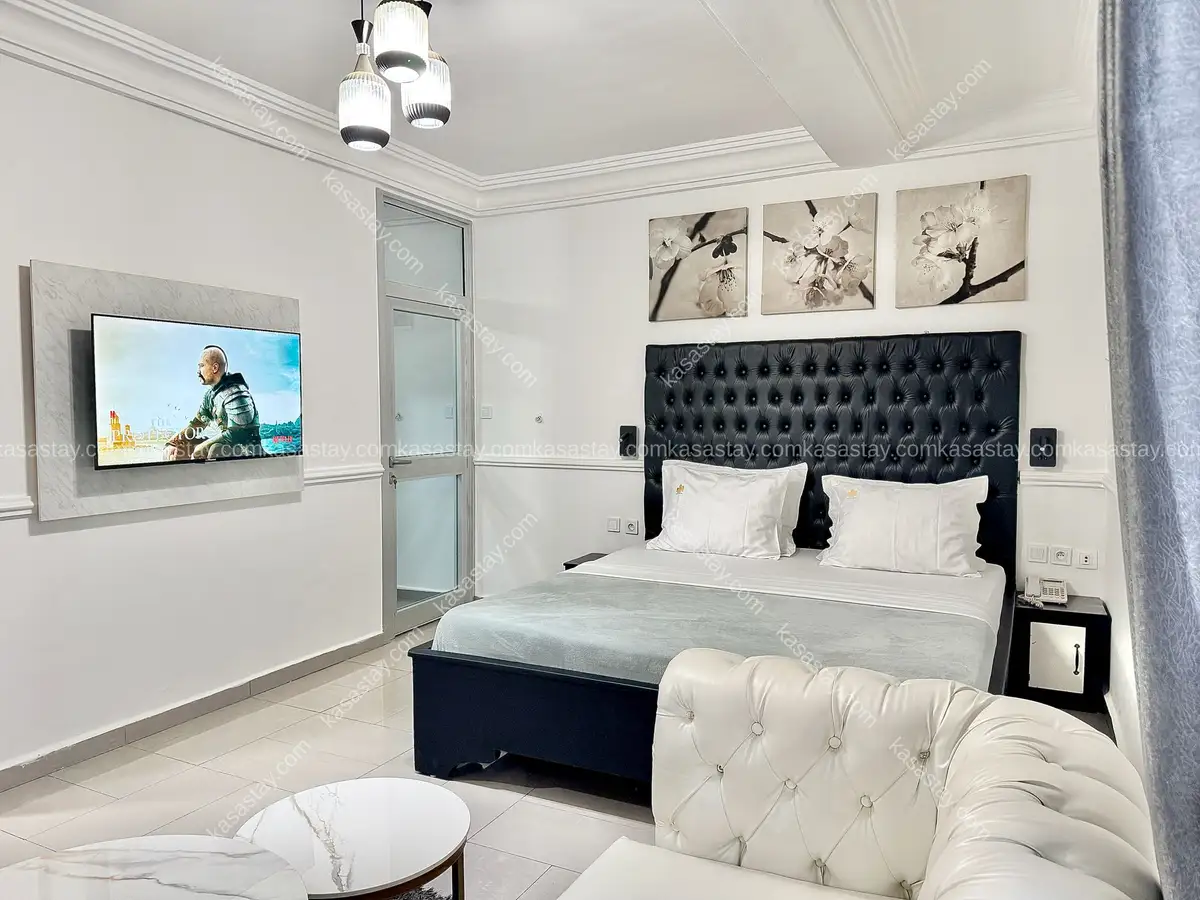 Chambre 3 by RESIDENCE LA MARINA (Bonamoussadi face opiom gold) 4