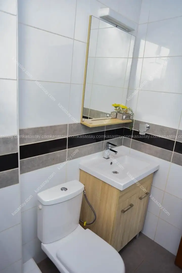 Appartement meublé de 2 chambres à Mpangou 5