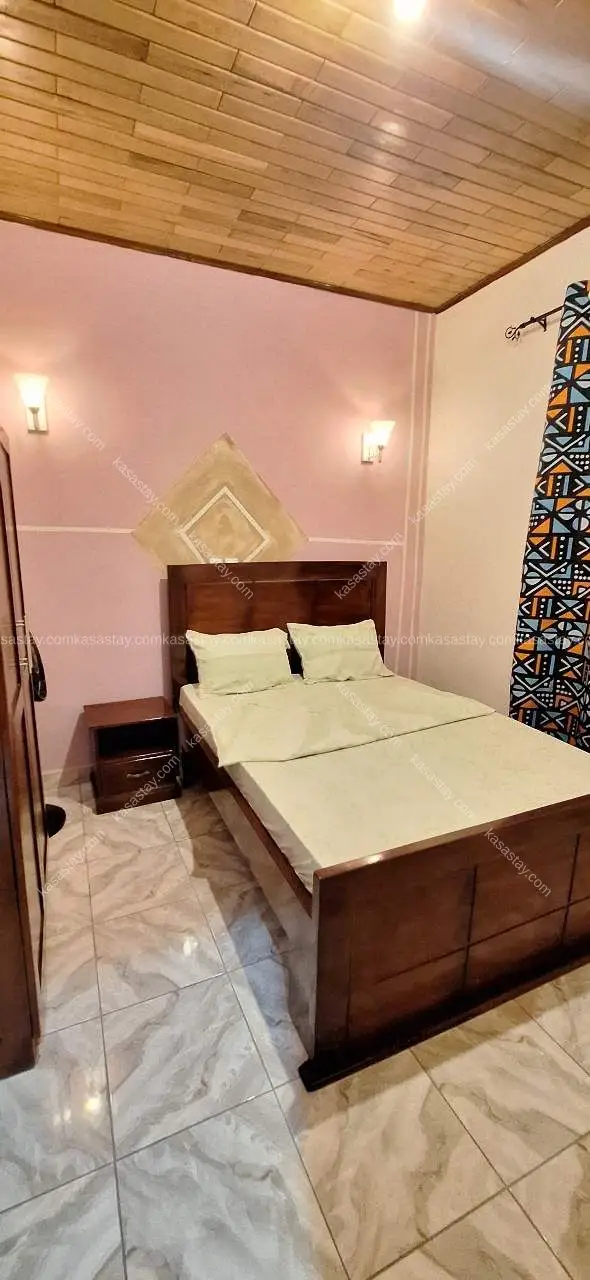 Apartment in Biyem-assi, 2 bedrooms 5