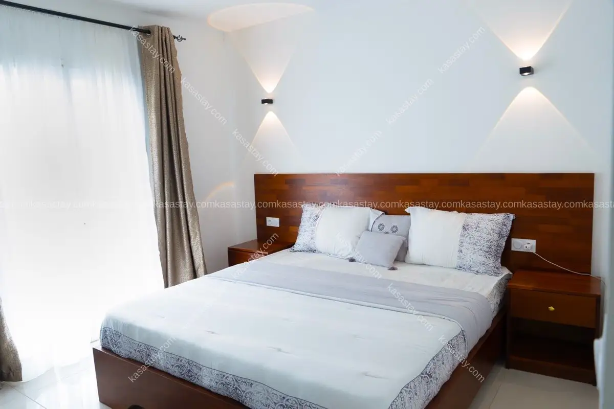 House in Ndogbong, Douala, 3 bedrooms 4