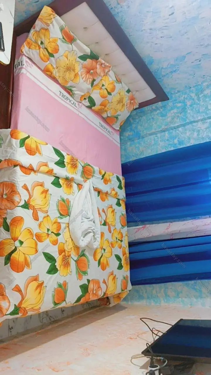 Room in Bonapriso, Douala, 1 bedroom 3