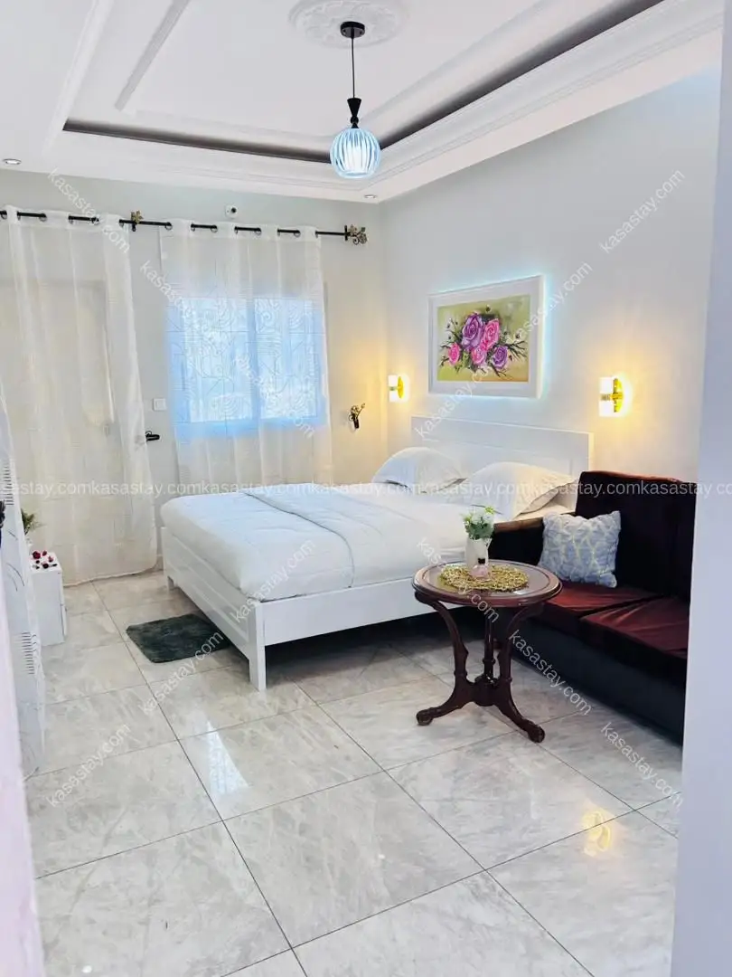 Chambre meublée Ultra luxueux au niveau du commissariat odza
