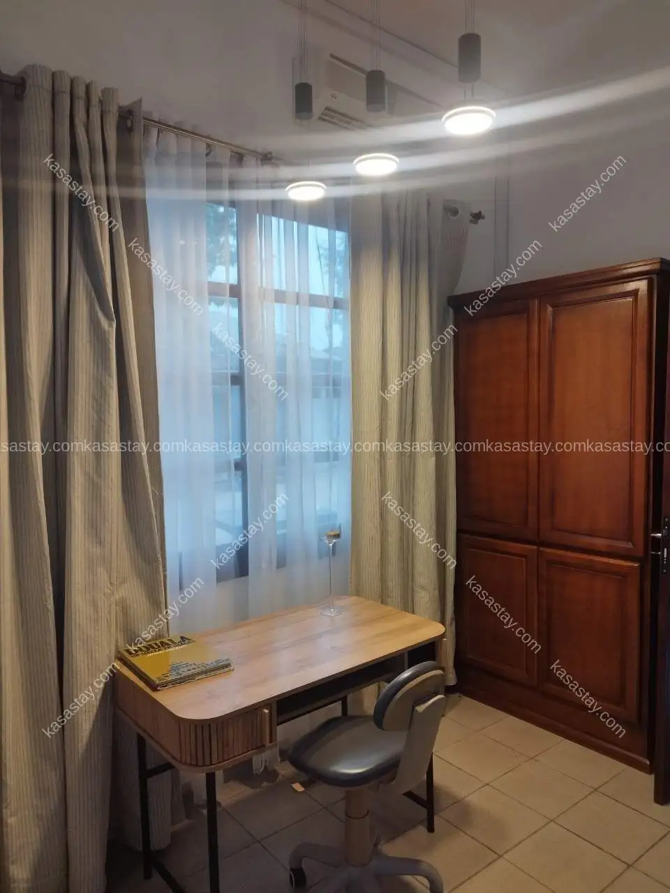 Studio à Bonanjo 4