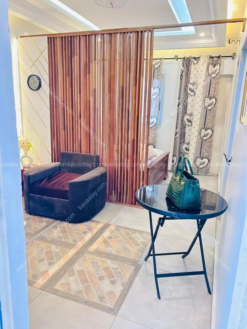Chambre meublée Ultra luxueux au niveau du commissariat odza 2