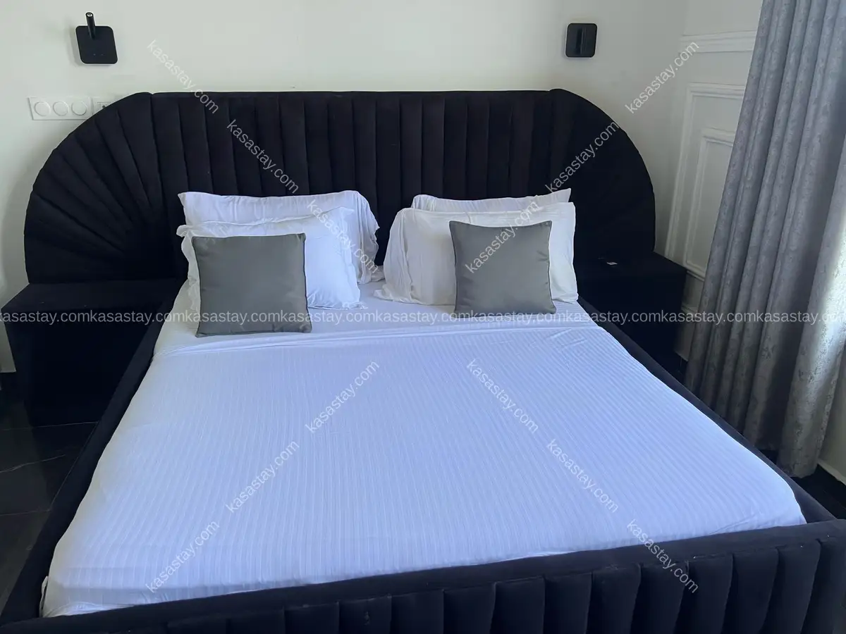 Chambre meublée 2 by CITÉE LA VIE ( derrière belavie Ndokoti)