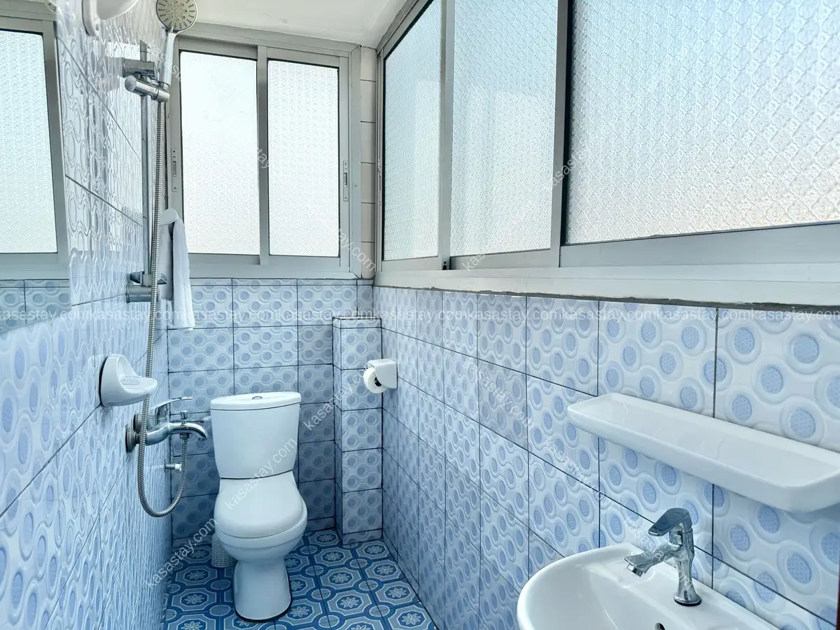 Chambre 12 par RESIDENCE LA MARINA (Bonamoussadi face opiom gold) 4