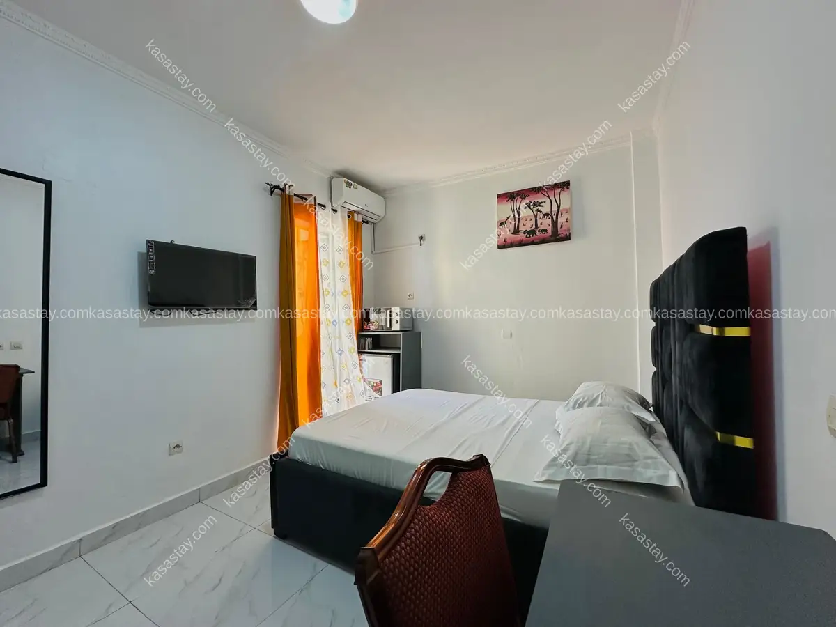 Chambre SENIOR par LR - Kotto Immeuble