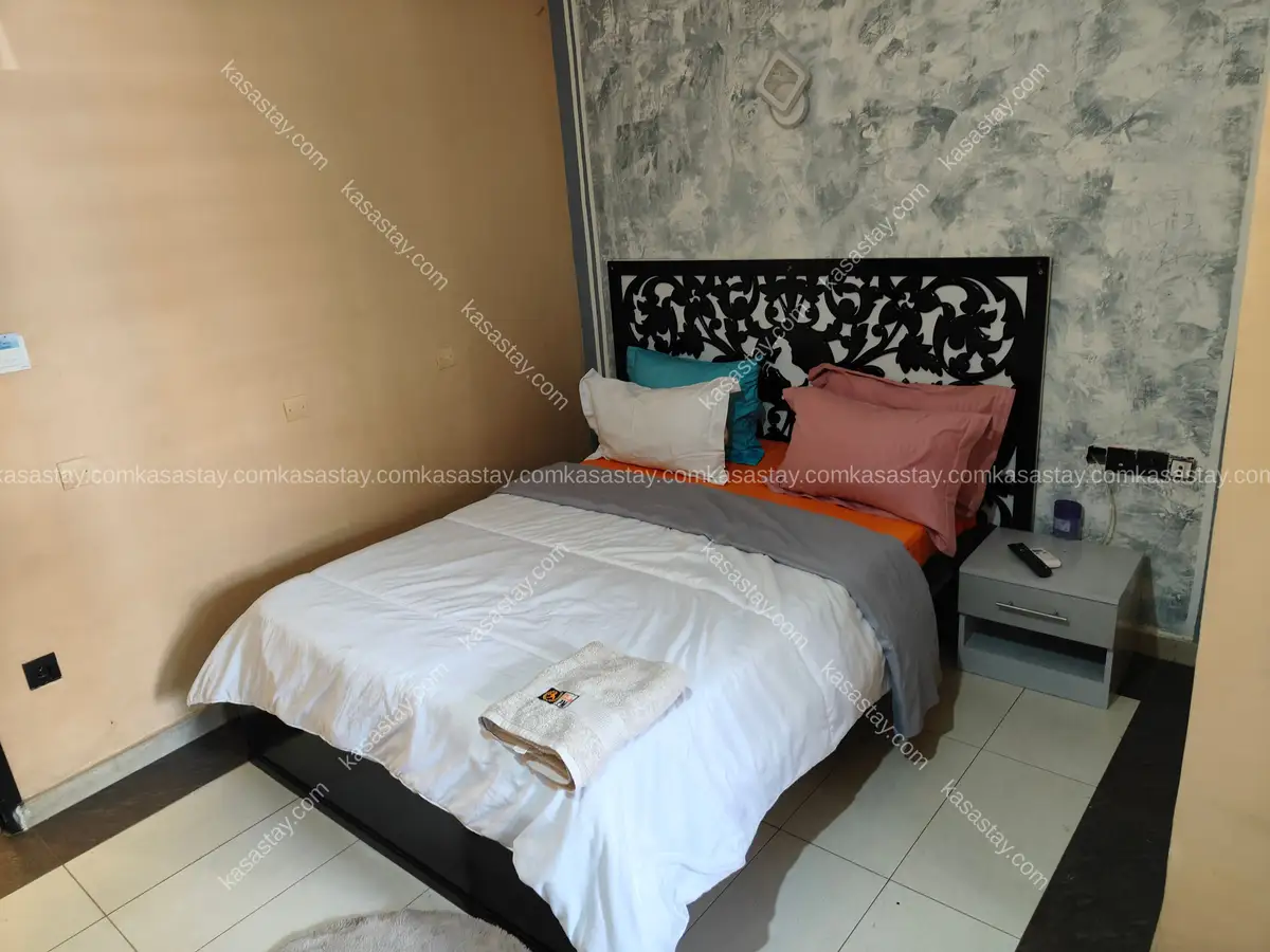 Chambre meublée entièrement équipée luxueuse à Mvogbi 0050 2