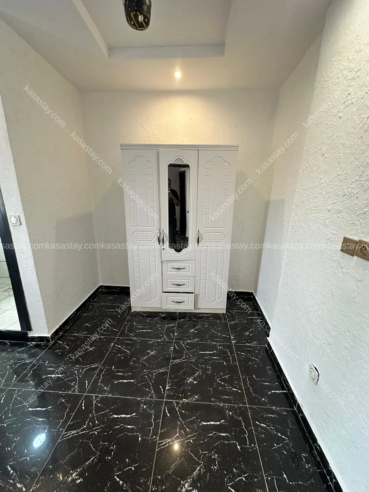 Appartement meublé Allemagne bye résidence TADE (MAKEPE CARREFOUR PATRICK MBOMA) 3