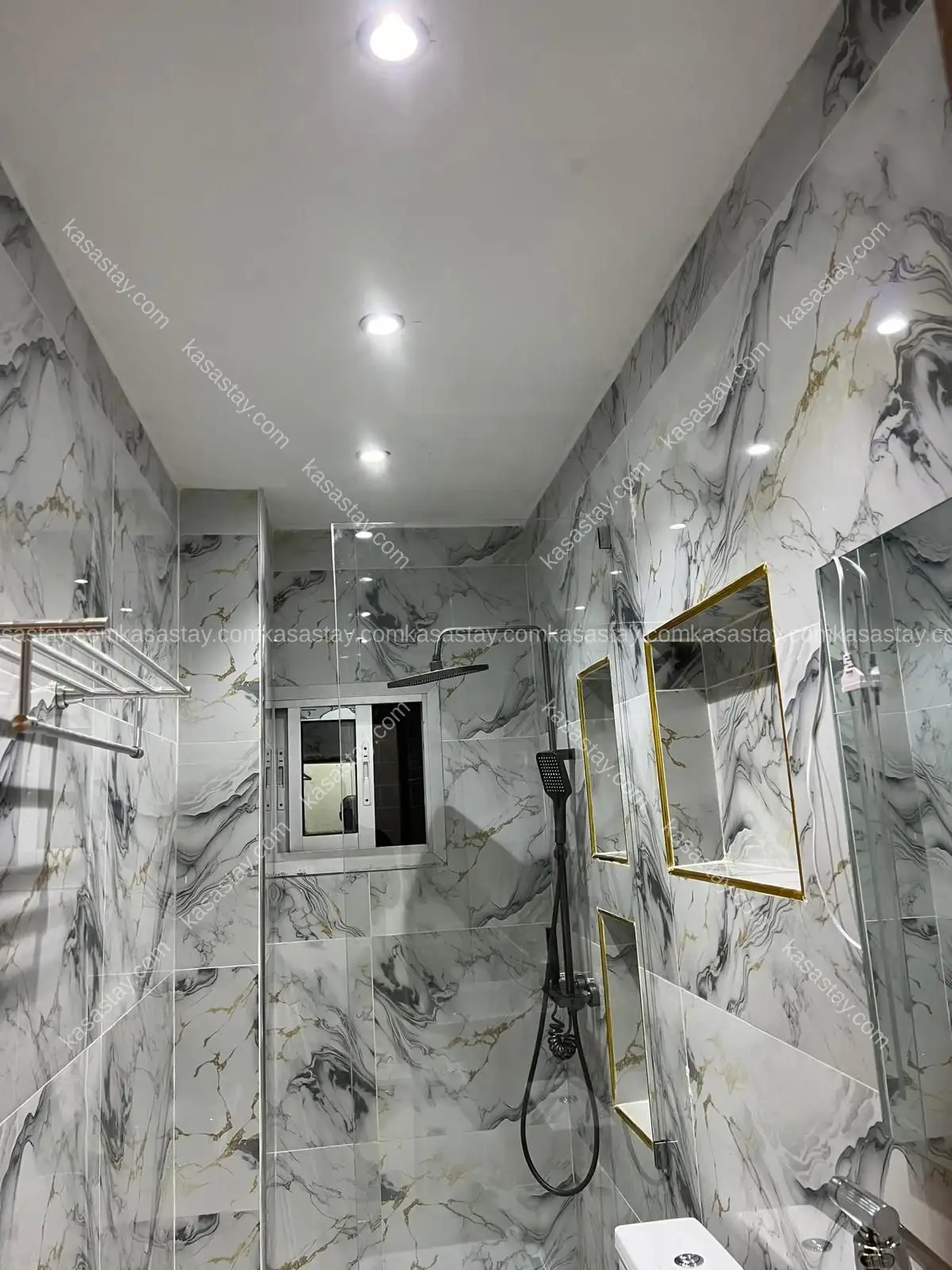 Dès chambres meublées à bonaberi encien route