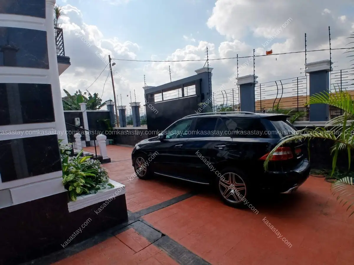 Duplex in Nkolfoulou, Yaoundé, 4 bedrooms 3