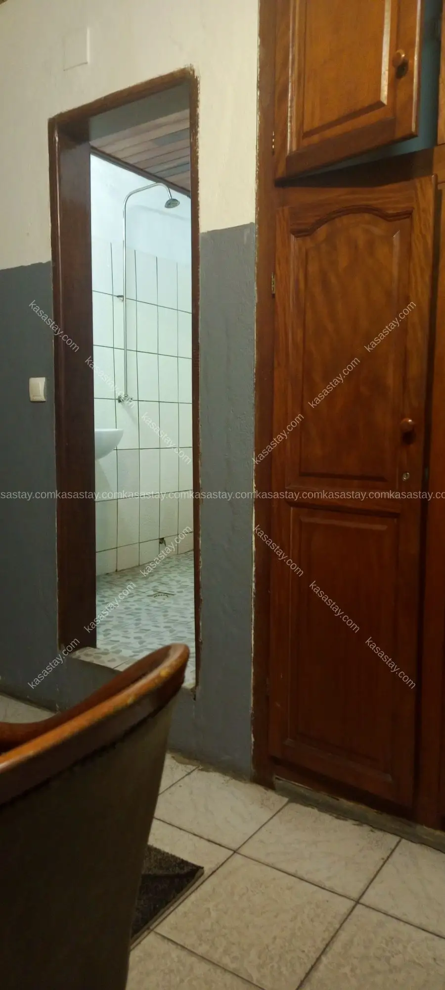chambre 1 par arole meuble ( bonamoussadi impôt) 4
