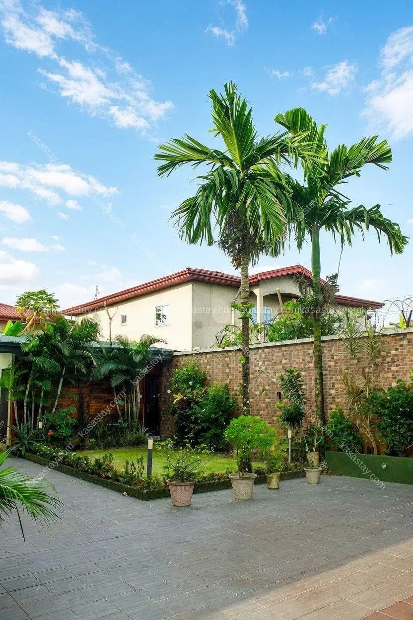 Duplex à Yassa, Douala, 4 chambres 2