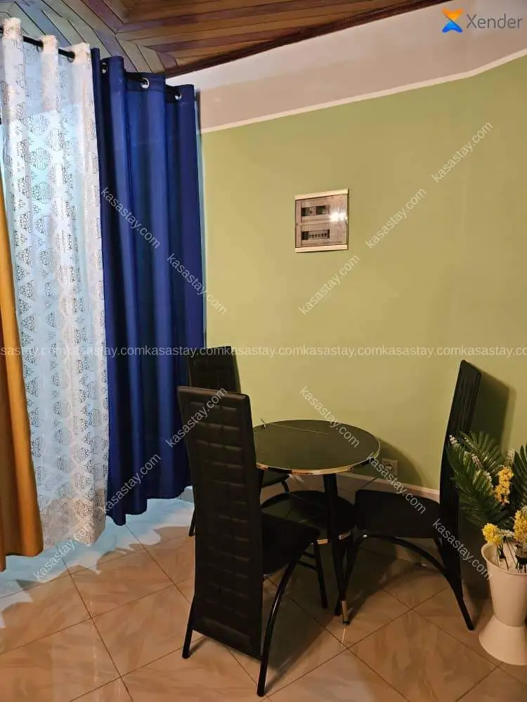 Studio in Makepe petit pays 4