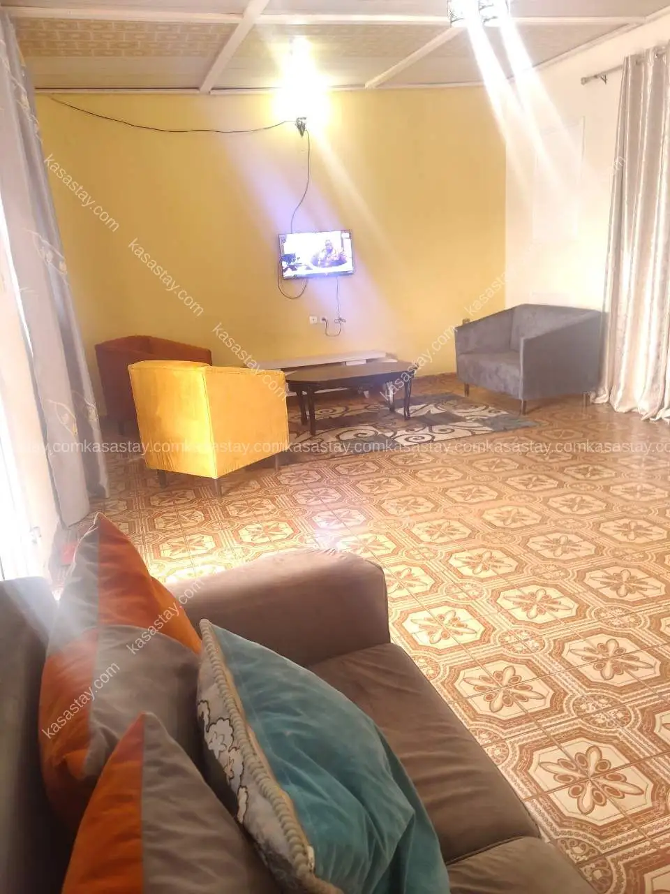 Apartment in Gabon bar, Bafoussam, 6 bedrooms 3