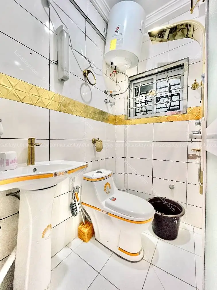 Continental Cozy Fully Furnished Luxurious Studio 004 situated a Tatam 3