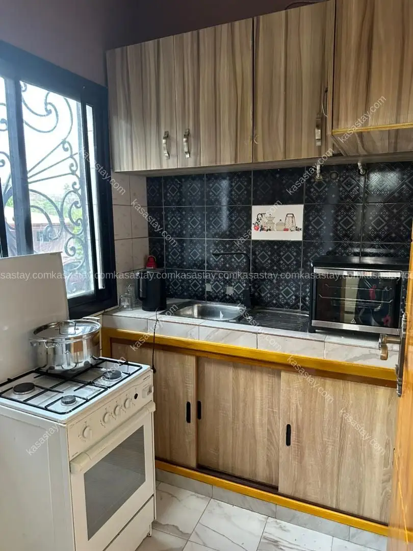 Studio moderne meublé 1 KHAMEL Apparts (Awae Esaclier YAOUNDÉ) 4