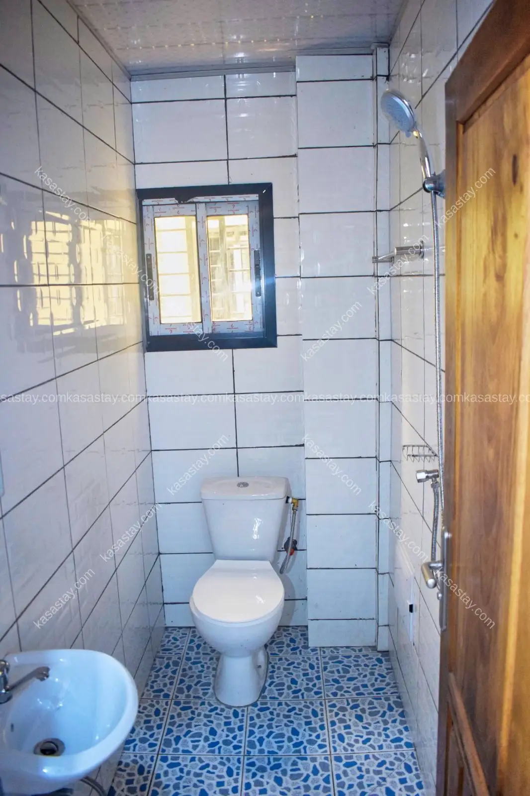Studio meuble c5 par nogikat home ( ndongbong pharmacie zachman) 5