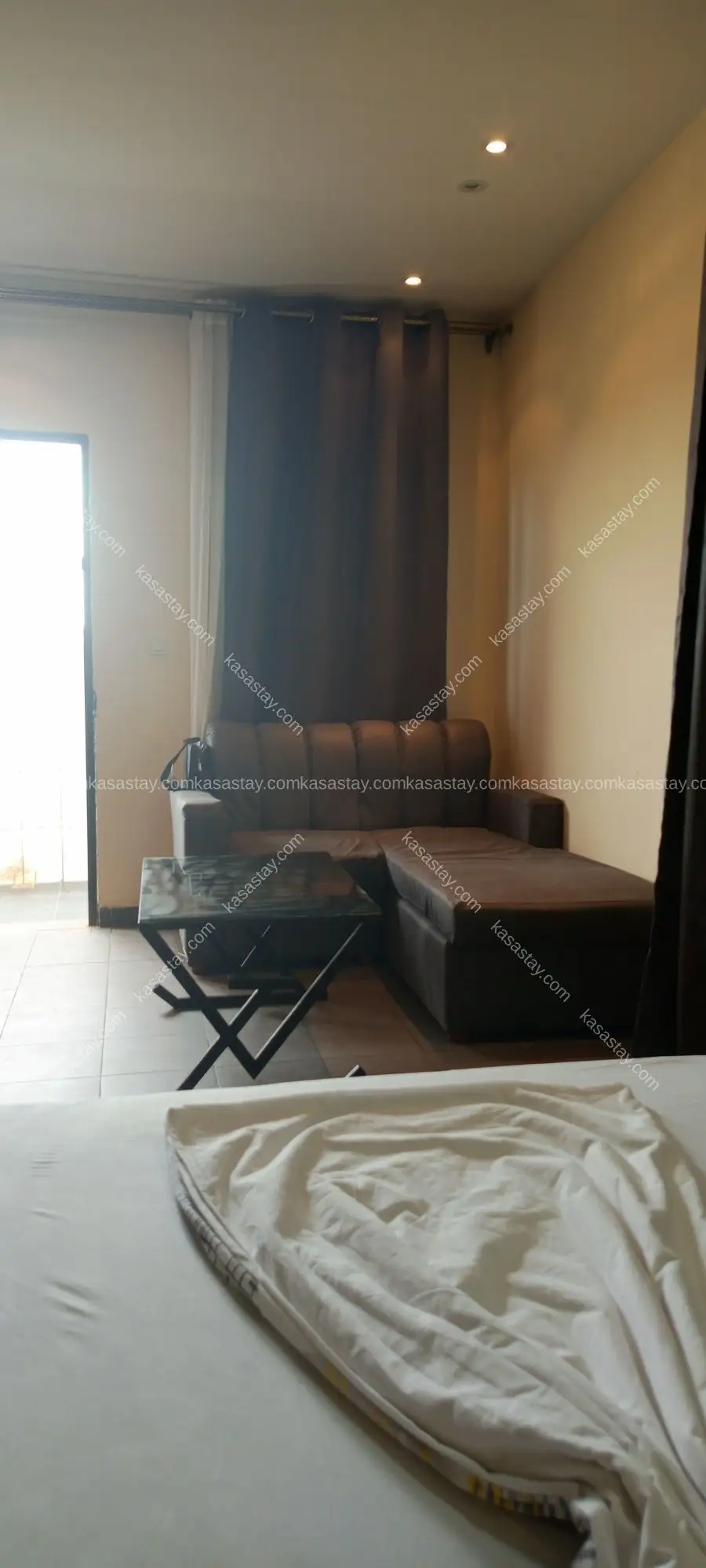 studio meublé 4 par résidence klin sarl (vallée conquête ndogbon) 5