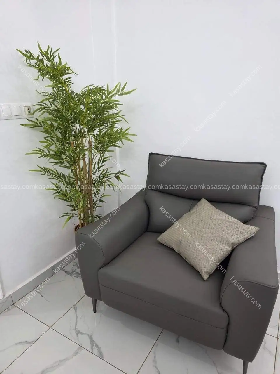 Apartment in Damas, Yaoundé, 3 bedrooms 4