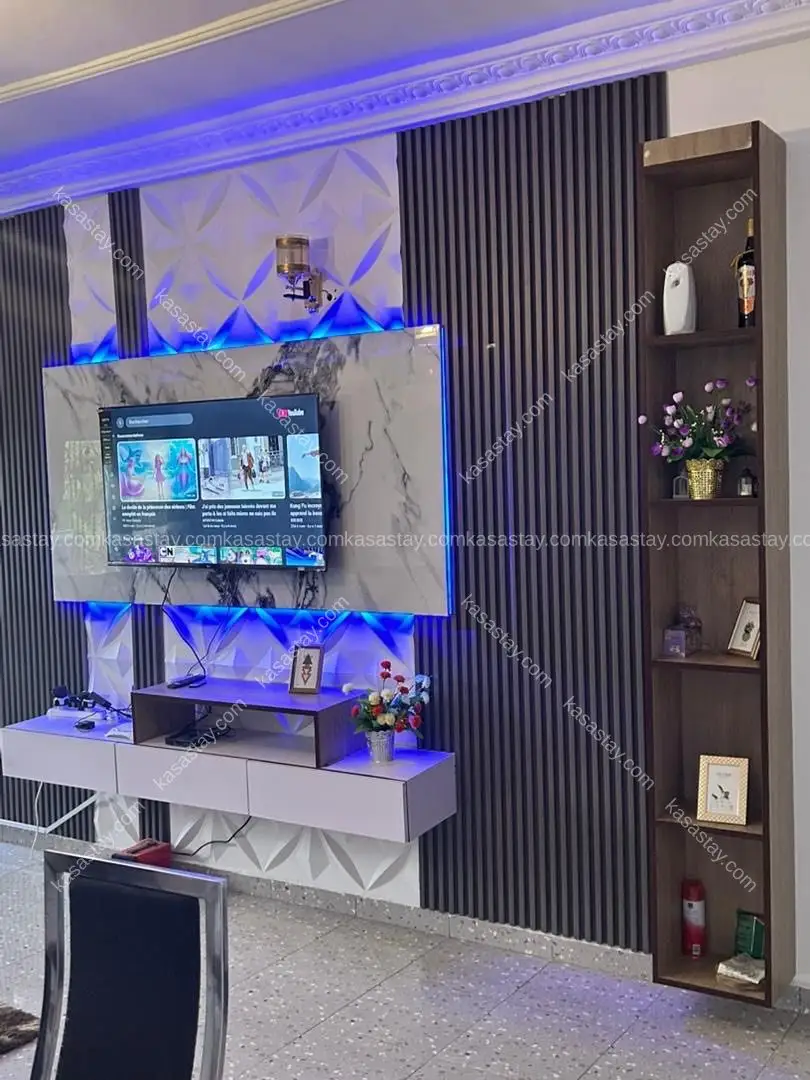 Studio in Nkolmbong, Yassa, 1 bedroom 2