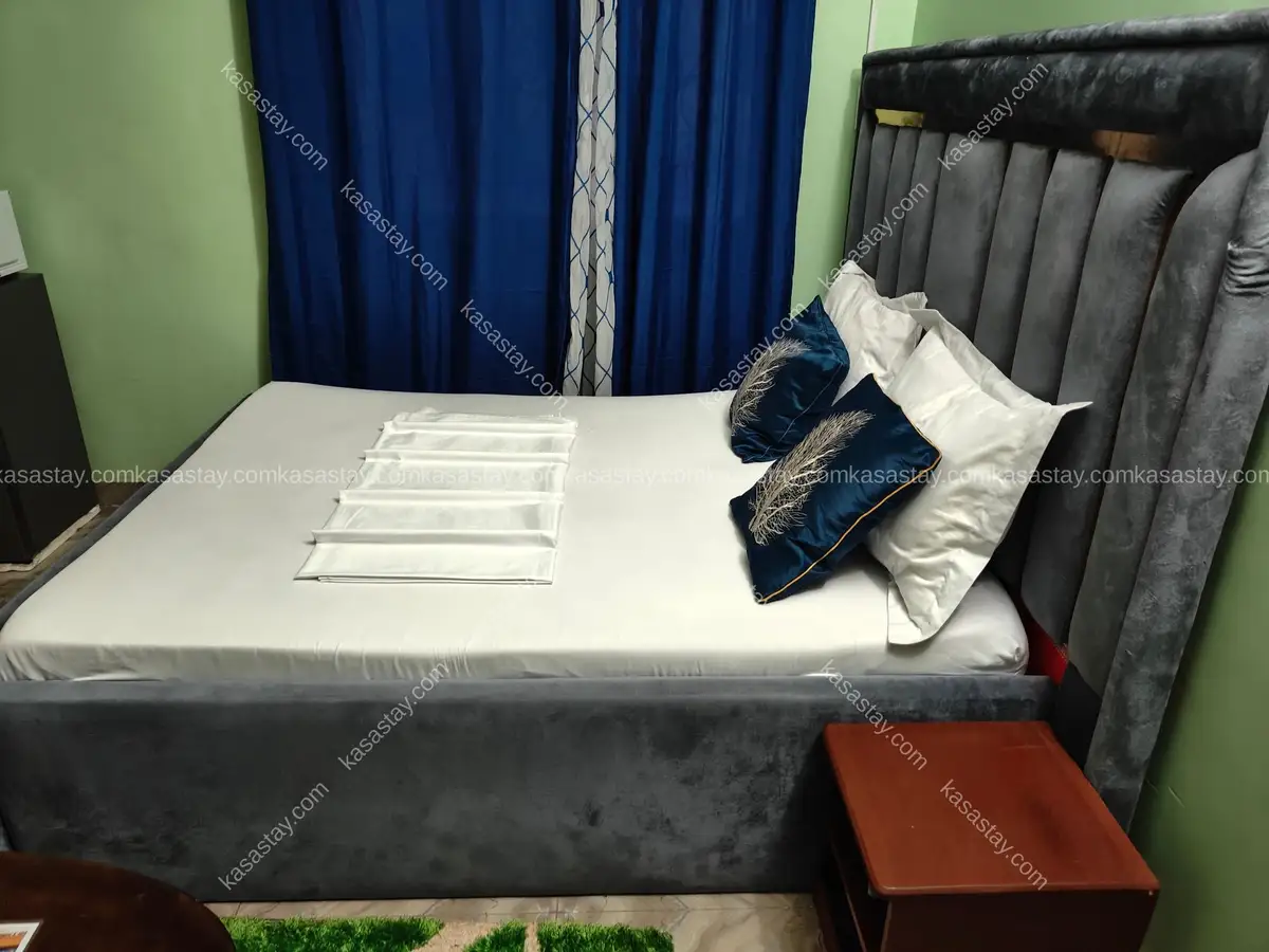 Chambre meublée Amelson 301 simbock(Carefour Mbalgong)