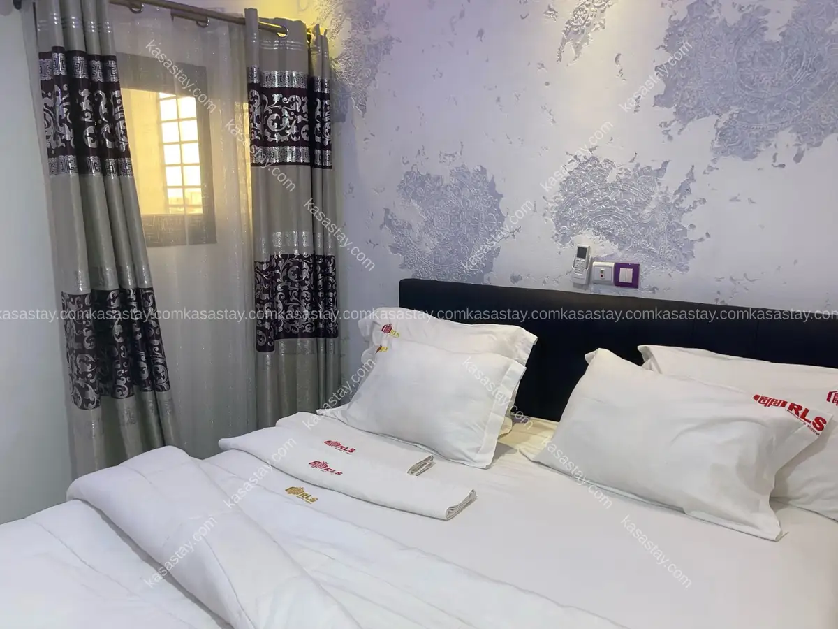 Chambre meublée 201 par résidence le SOMMET (Logpom) 3