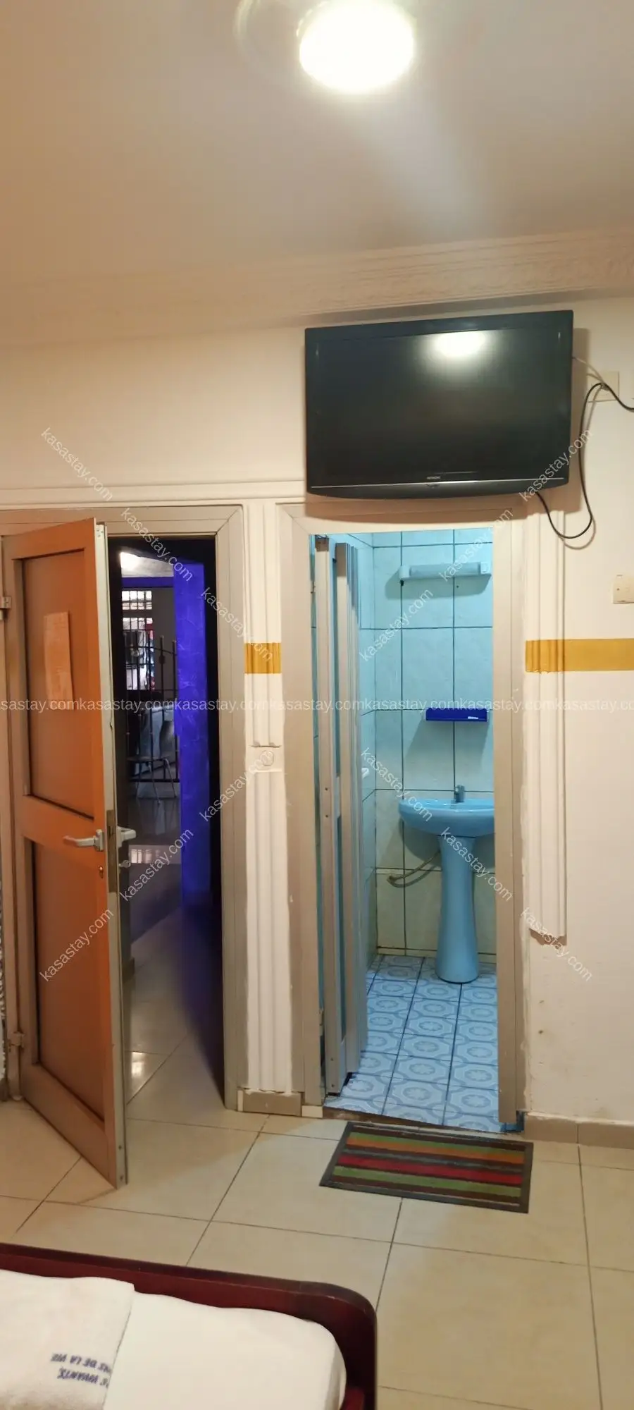 chambre meublée 102 par résidence Alexandra (bonamoussadi carrefour maçon) 5