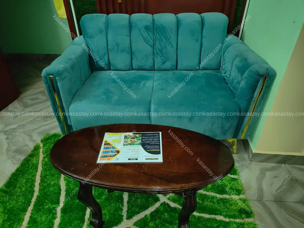 Chambre meublée Amelson 301 simbock(Carefour Mbalgong) 4
