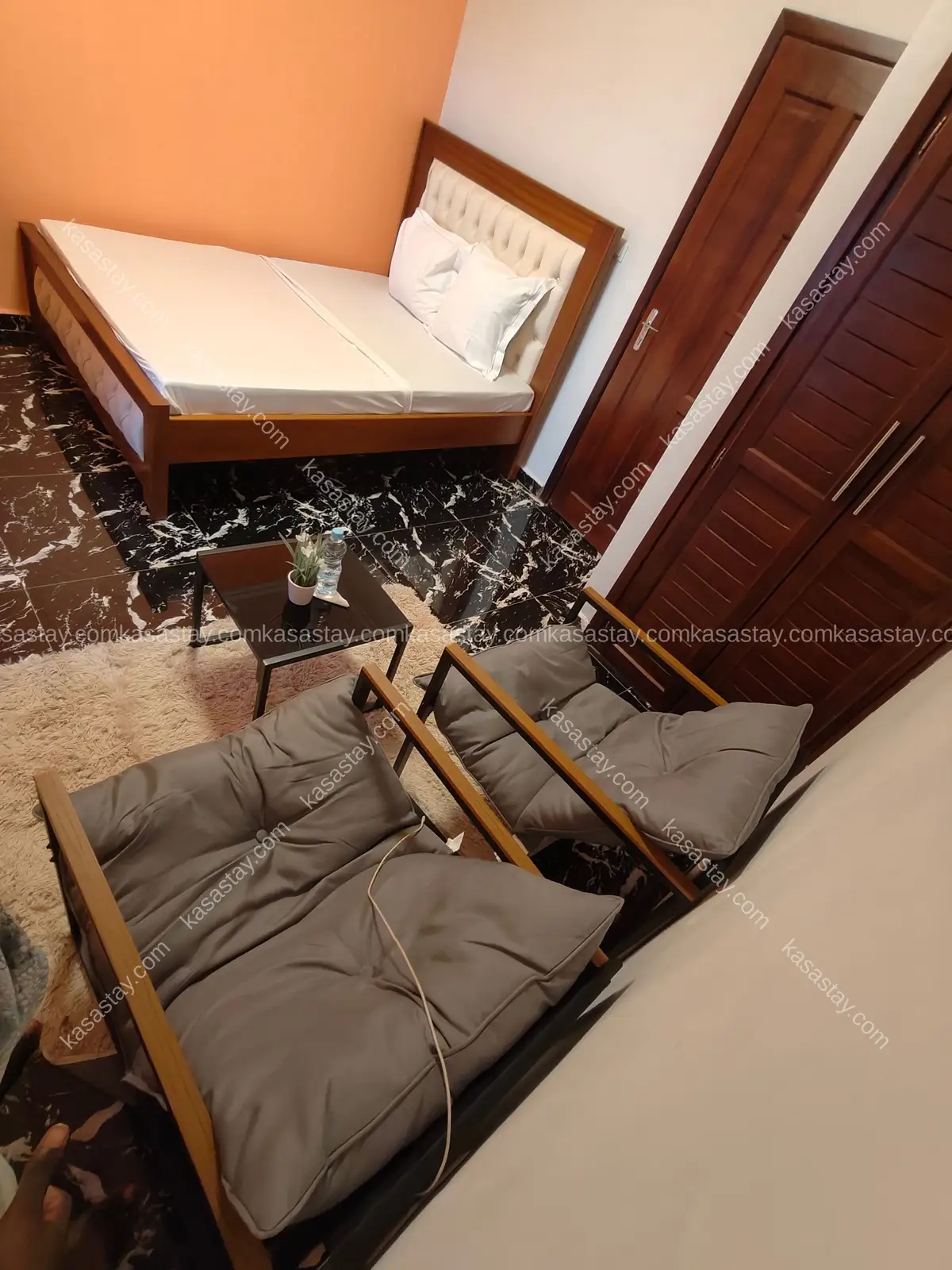 Chambre meublée a Odza 25000 4