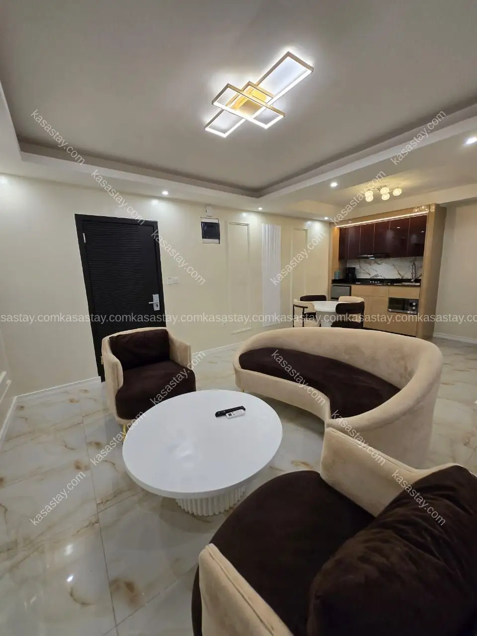 Studio 205 Deluxe par suna'a Home (logpom total) 2
